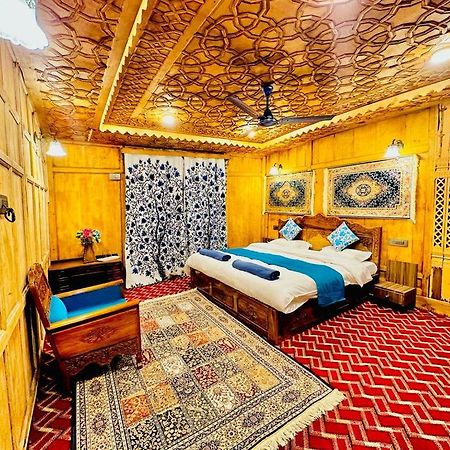 New Zealand Group Of Houseboats Hotel Srinagar  Ngoại thất bức ảnh