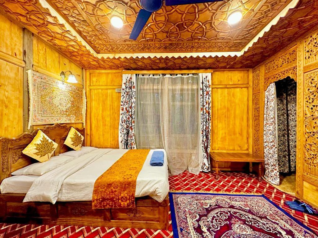 New Zealand Group Of Houseboats Hotel Srinagar  Ngoại thất bức ảnh