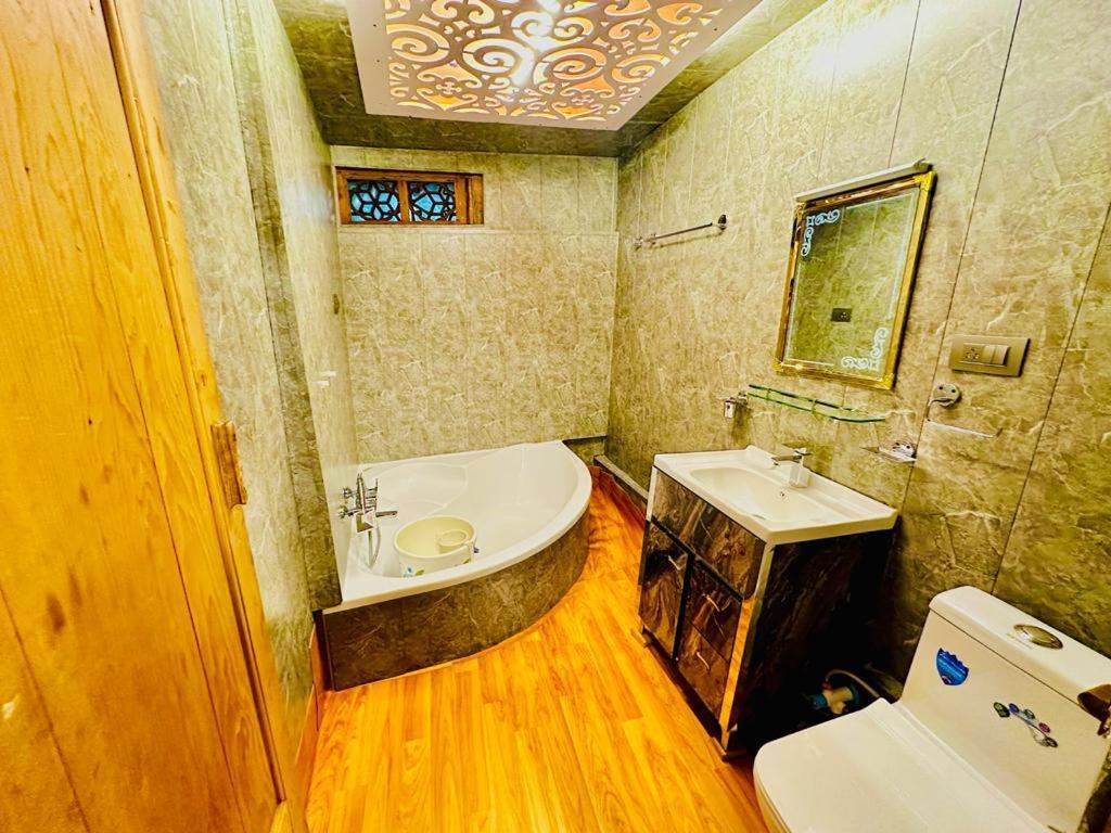New Zealand Group Of Houseboats Hotel Srinagar  Ngoại thất bức ảnh